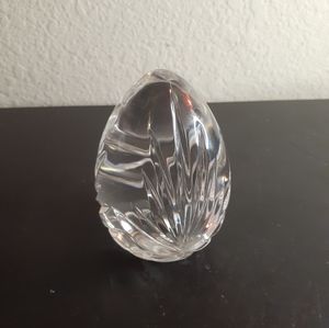 FLAWLESS Signed Rogaska Slovenia Etched Crystal 4" Egg Figurine Paperweight.